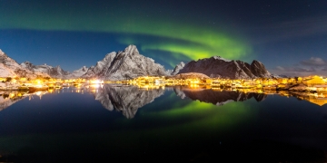 [노르웨이] 로포텐 제도, 밤바다 위에서 춤추는 오로라를 즐기자