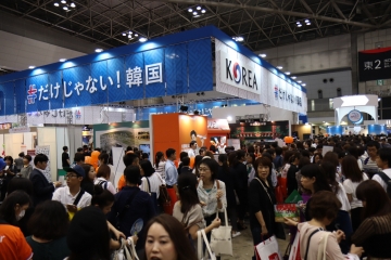 '투어리즘 EXPO 재팬'..일본 최대 한국관, 일본인의 눈길을 사로잡다