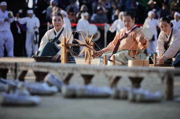 한국민속예술축제 개최…60주년 기념 역대 왕중왕전 및 다채로운 체험 풍성