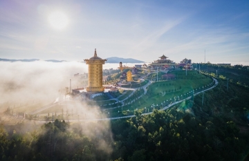 [베트남] 달랏에 기네스 세계 기록 등재된 최대 마니차 세워져