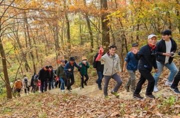 "가을의 정취와 함께 건강도 챙기자: '2023 양천가족 등산대회', 가족과 함께하는 즐거운 산행"