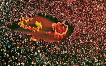 [중국] 등불 축제 & 국조 카니발', 중국 장가계에서 화려하게 개최