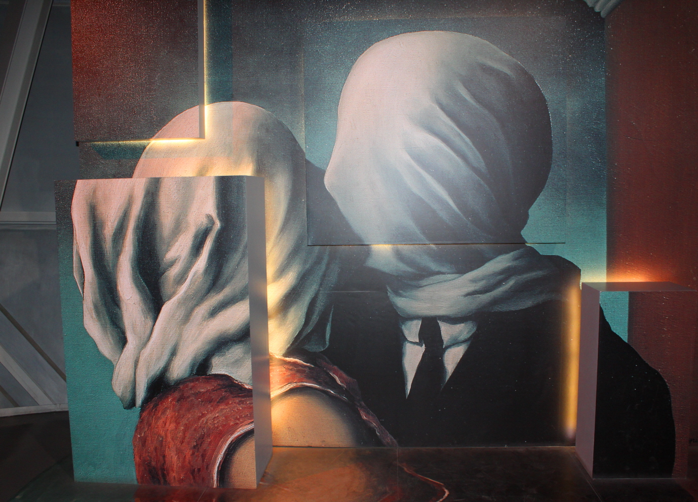 magritte-3622130.jpg