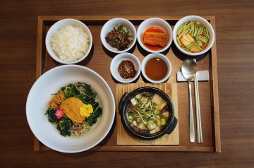 호텔 서울드래곤시티, 면역력 향상에 도움되는 봄나물 코스와 비빔밥 개시