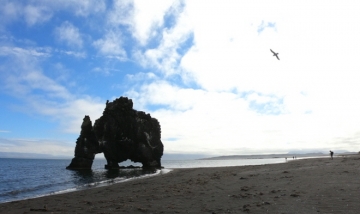 [아이슬란드] 크비트세르퀴르, 트롤이 굳어져서 생긴 코뿔소 바위